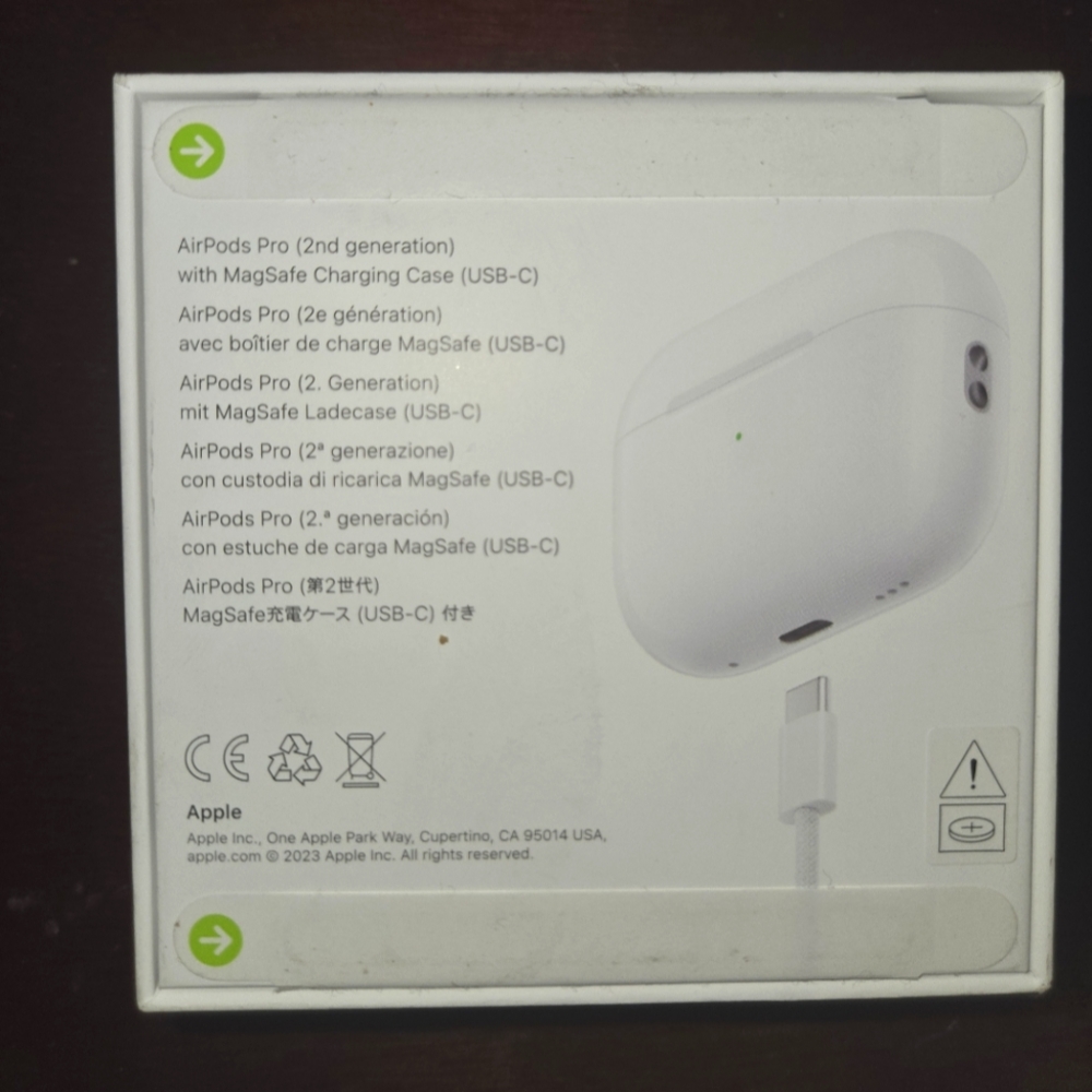 Apple AirPods Pro 2nd Gen - Picture 5 of 7